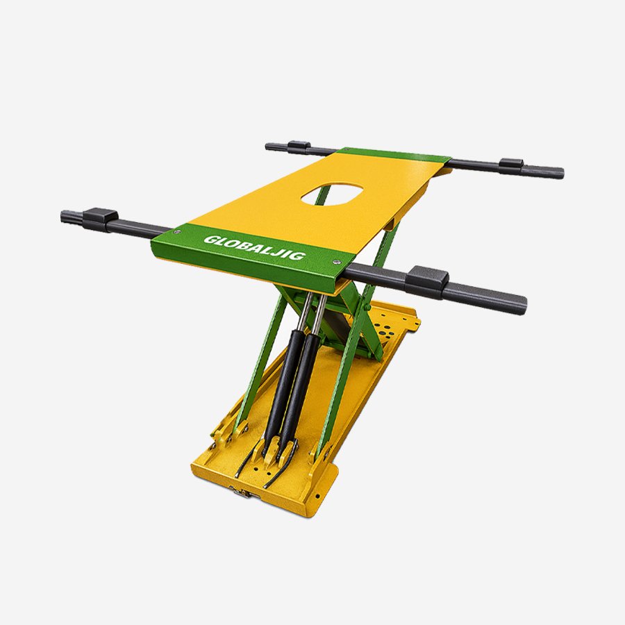 CM110 – Élévateur ultra-bas pour zone de préparation